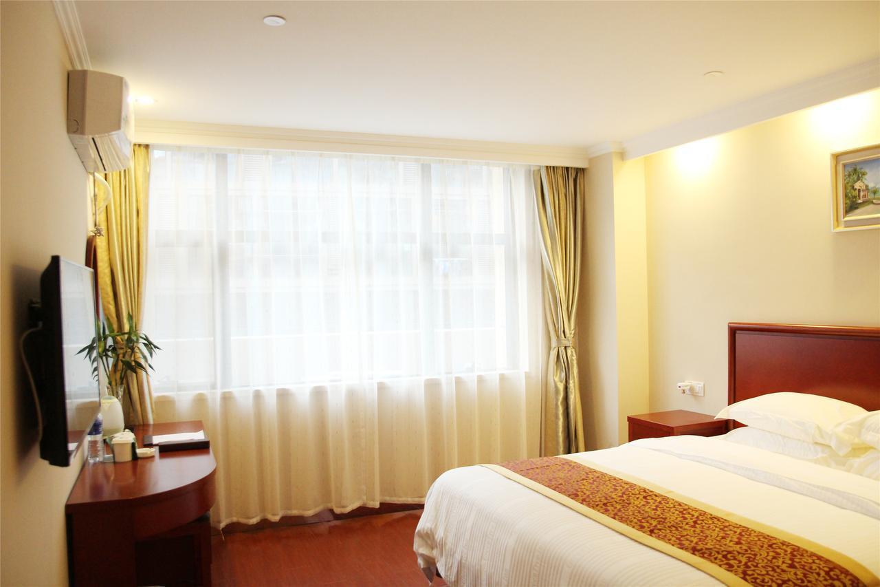 Greentree Inn Suzhou Central Circle Baihui Square Middle Yangchenghu Station Express Hotel Екстериор снимка